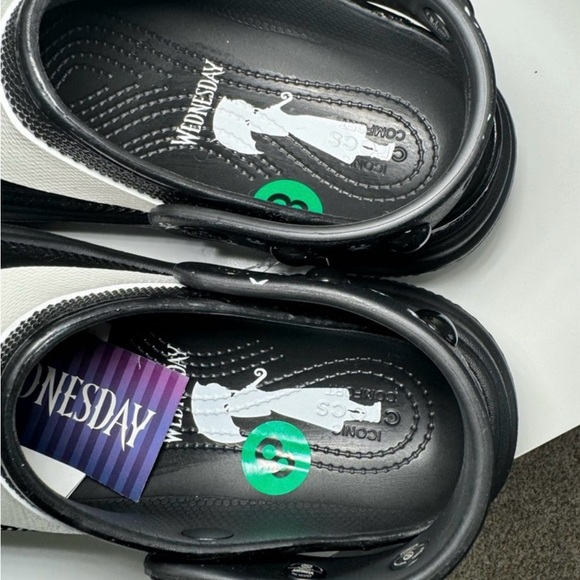 Wednesday Crocs - Picture 8 of 9